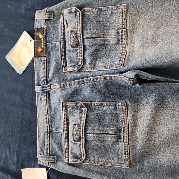 IMPERIAL COURT CANADA RELAXEDWASHED JEAN. SIZE 9/10 - Picture 6 of 8